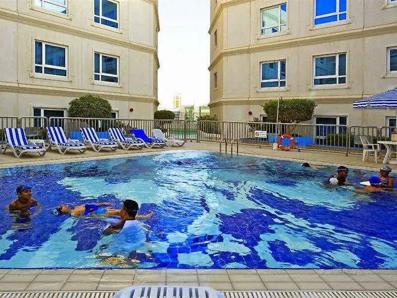 Al Bustan Centre & Residence Dubai Apart Otel